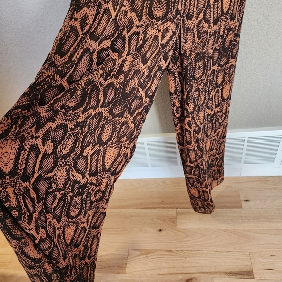 Finders keepers Lana snak prong wide leg pant size Small - Picture 4 of 9